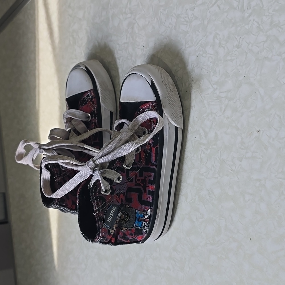 US Sports Sneakers Size 6